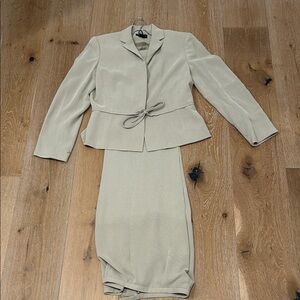 Ann Taylor Tan Blazer & Pants Suit, Size 6